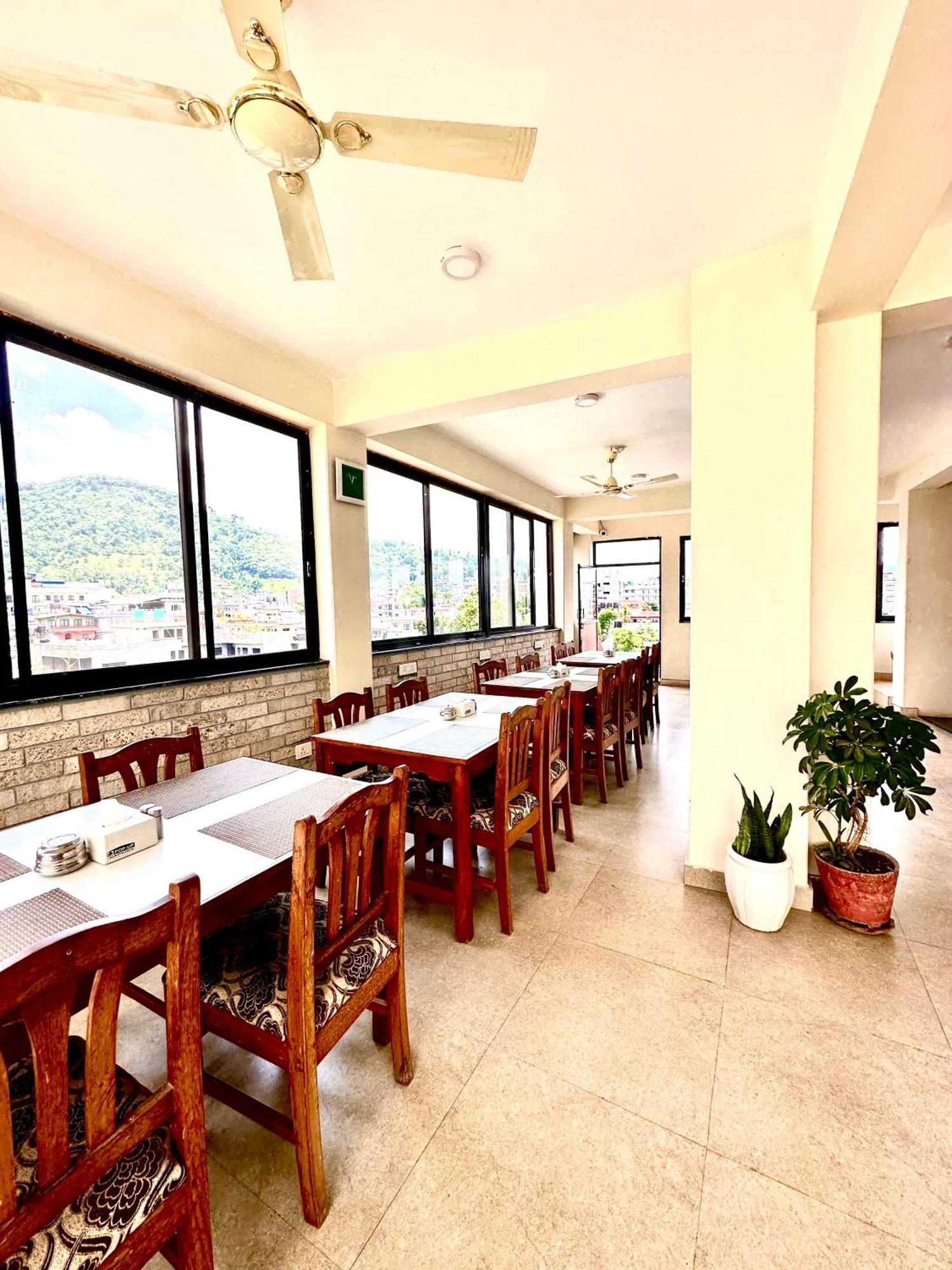 Hotel Adam