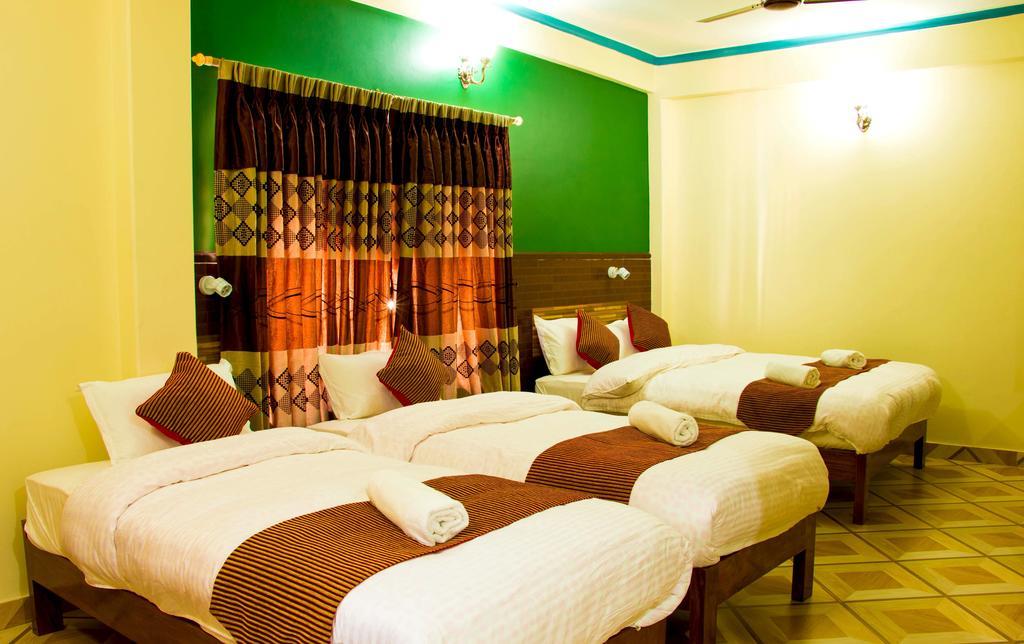 Adam 3* Pokhara