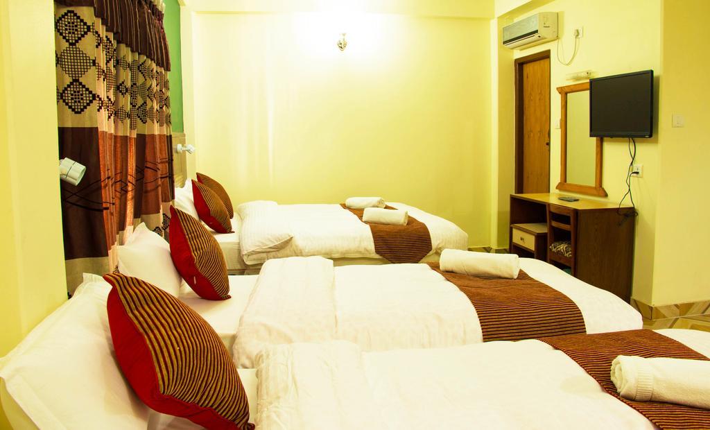 Adam Hotel