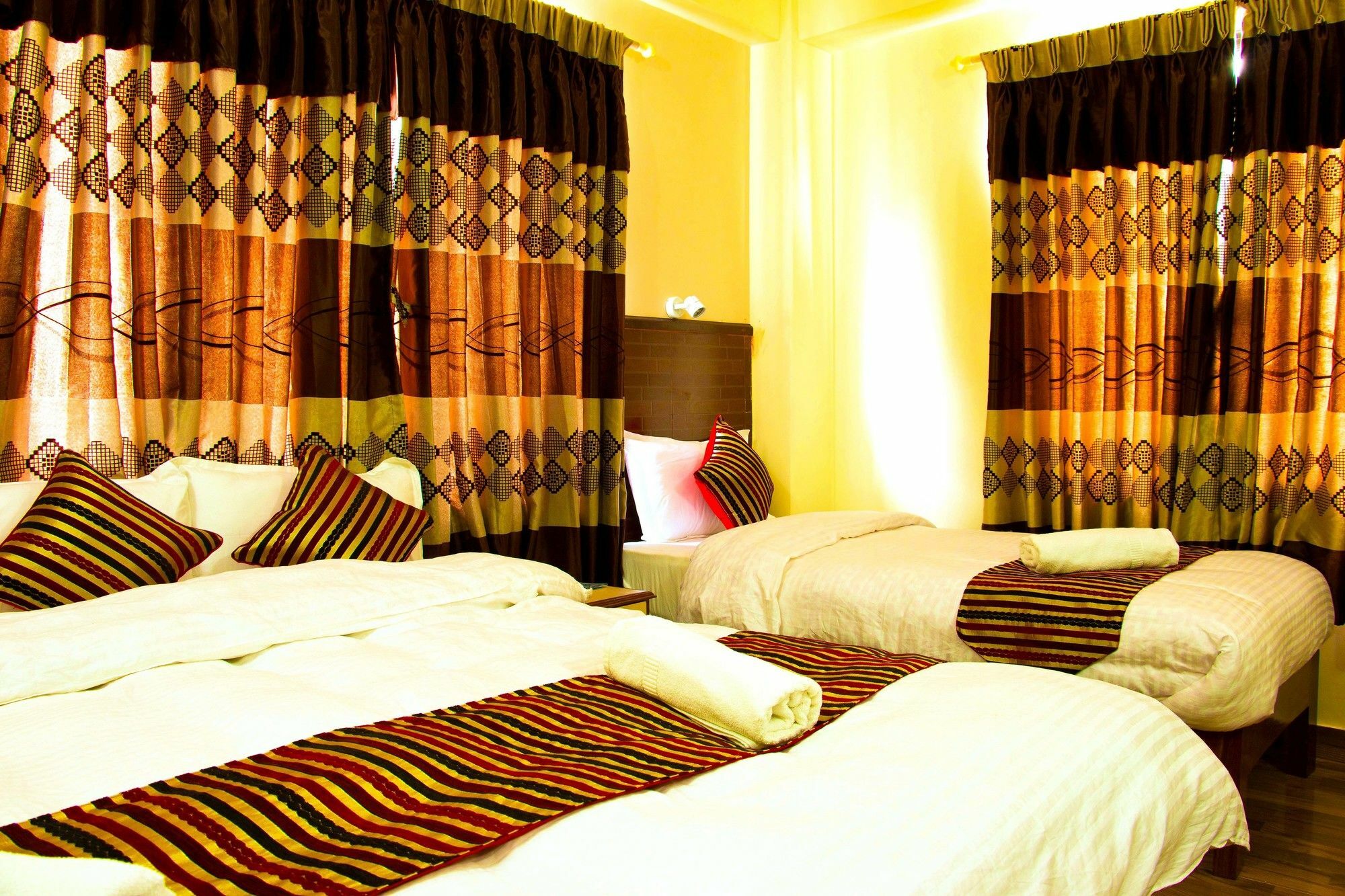 Adam Hotel 3*